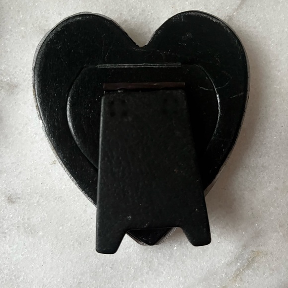 Silver Heart-Shaped Photo Frames set of 2 miniature - Picture 6 of 11